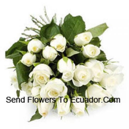 25 Charming White Roses